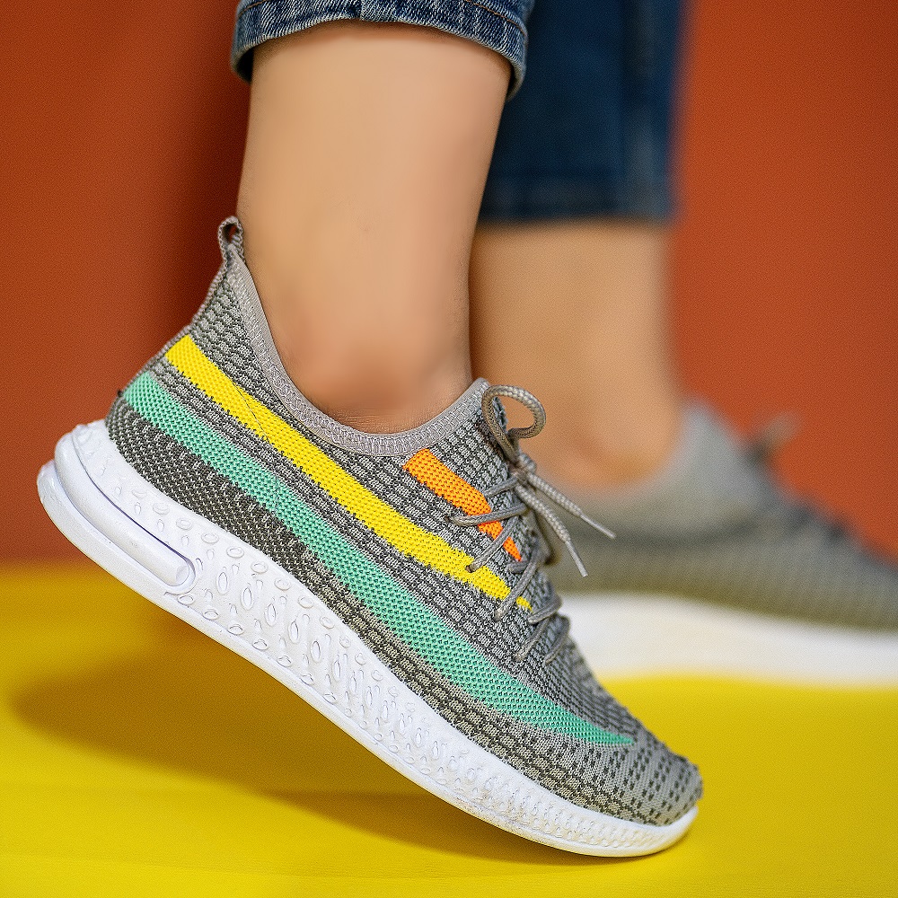 کفش زنانه yezi طوسی